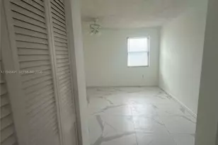 2000 Biarritz Dr, Miami Beach, FL 33141 - Photo 15