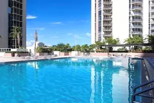 20335 W Country Club Dr, Aventura, FL 33180 - Photo 17