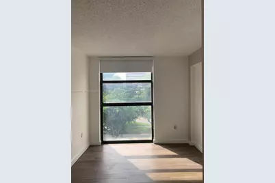 911 E Ponce De Leon Blvd #403, Coral Gables, FL 33134 - Photo 15
