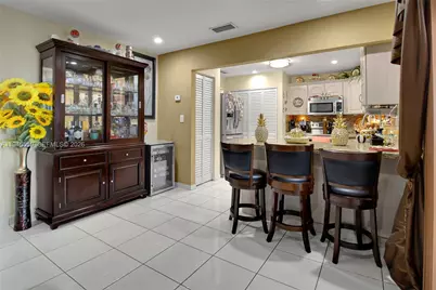 42 NW 132nd Pl, Miami, FL 33182 - Photo 11