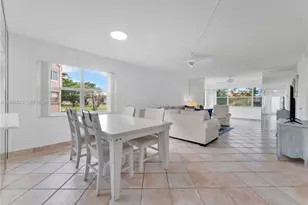 9721 Sunrise Lakes Blvd, Sunrise, FL 33322 - Photo 13