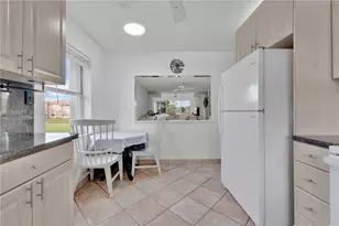 9721 Sunrise Lakes Blvd, Sunrise, FL 33322 - Photo 7