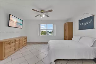 9721 Sunrise Lakes Blvd, Sunrise, FL 33322 - Photo 11