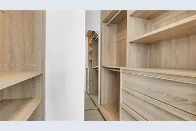 1300 S Miami Ave #1711, Miami, FL 33130 - Photo 11