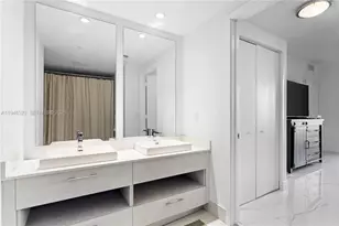 45 SW 9th St, Miami, FL 33130 - Photo 7