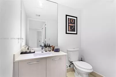 45 SW 9th St #1209, Miami, FL 33130 - Photo 9