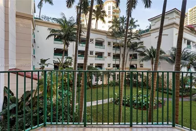 19900 E Country Club Dr #216, Aventura, FL 33180 - Photo 11