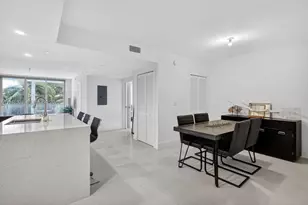 13800 Highland Dr, North Miami Beach, FL 33181 - Photo 9