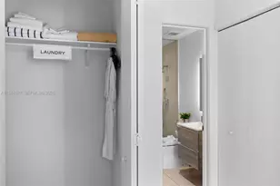 239 SW 9th St, Miami, FL 33130 - Photo 17