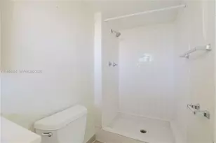 2250 NE 136th St, North Miami Beach, FL 33181 - Photo 15