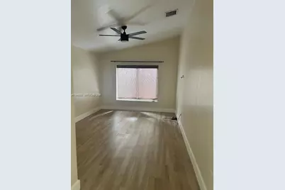 1924 SE 11 St #0, Homestead, FL 33035 - Photo 19