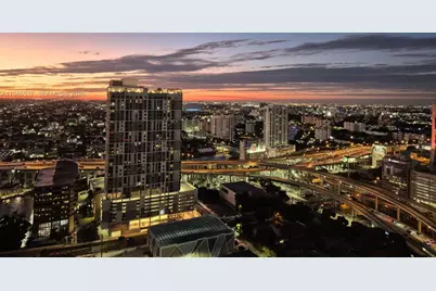 90 SW 3rd St #3706, Miami, FL 33130 - Photo 17