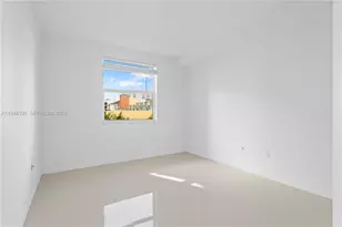 17100 N Bay Rd, Sunny Isles Beach, FL 33160 - Photo 7