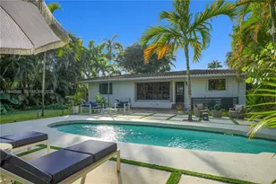 11905 NE 6th Ave, Biscayne Park, FL 33161 - Photo 23