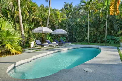 11905 NE 6th Ave, Biscayne Park, FL 33161 - Photo 21