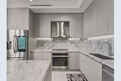 1030 15th St #213, Miami Beach, FL 33139 - Photo 3