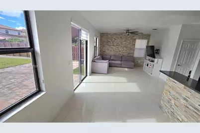 10032 NW 87th Ter, Doral, FL 33178 - Photo 33