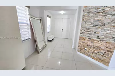 10032 NW 87th Ter, Doral, FL 33178 - Photo 23