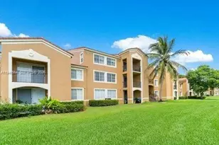 7930 N Nob Hill Rd, Tamarac, FL 33321 - Photo 1