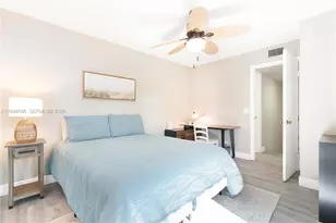 9844 NW 6th Ct, Plantation, FL 33324 - Photo 5