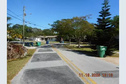 19010 Bel Aire Dr, Cutler Bay, FL 33157 - Photo 3