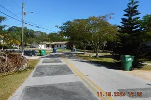 19010 Bel Aire Dr, Cutler Bay, FL 33157 - Photo 3