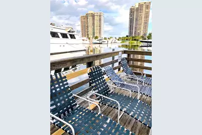 19701 E Country Club Dr #5605, Aventura, FL 33180 - Photo 3