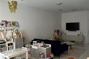 507 SW 91st Ct, Miami, FL 33174 - Photo 3