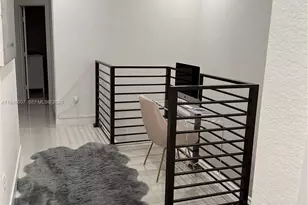 507 SW 91st Ct, Miami, FL 33174 - Photo 5