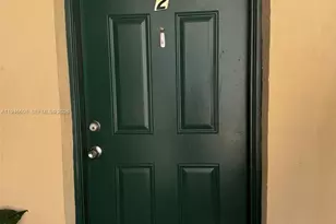 720 NW 27th Ct, Miami, FL 33125 - Photo 3