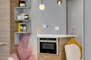 650 NE 32nd St, Miami, FL 33137 - Photo 35