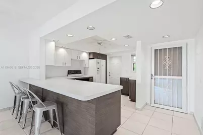 3121 NE 51st St #203E, Fort Lauderdale, FL 33308 - Photo 5