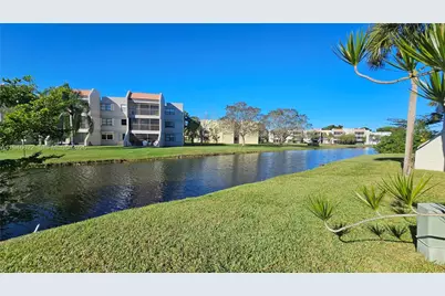 120 Lakeview Dr #113, Weston, FL 33326 - Photo 17