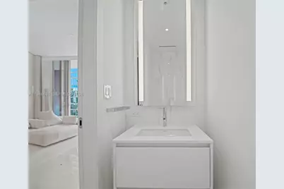 300 Biscayne Blvd Way #2808, Miami, FL 33131 - Photo 13
