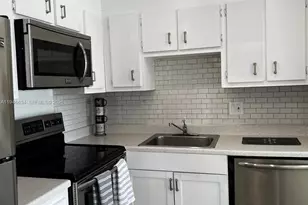 4164 Inverrary Dr, Lauderhill, FL 33319 - Photo 21