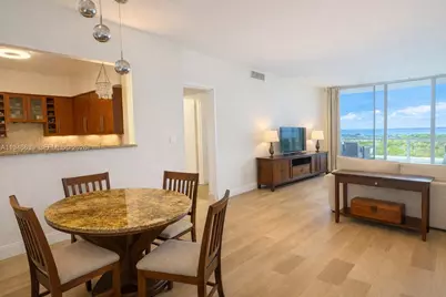 5700 Collins Ave #15F, Miami Beach, FL 33140 - Photo 5