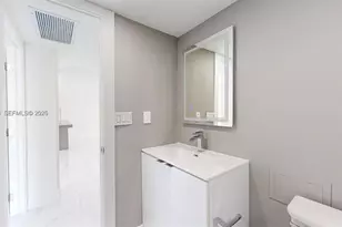 3625 N Country Club Dr, Aventura, FL 33180 - Photo 37