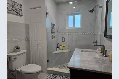 2733 Washington St, Hollywood, FL 33020 - Photo 9