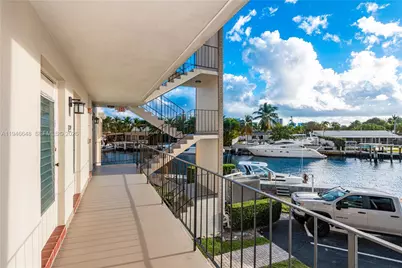 440 Paradise Isle Blvd #209, Hallandale Beach, FL 33009 - Photo 5