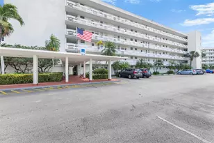 3010 Marcos Dr, Aventura, FL 33160 - Photo 23