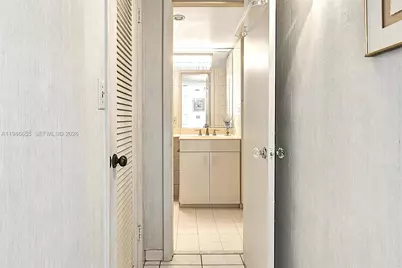 3010 Marcos Dr #R311, Aventura, FL 33160 - Photo 17