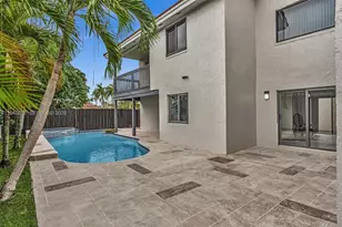 17532 NW 61st Ct N, Hialeah, FL 33015 - Photo 55