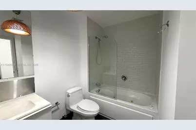 1700 Meridian Ave #506, Miami Beach, FL 33139 - Photo 9