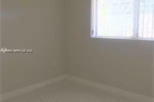 2441 NW 13th St, Miami, FL 33125 - Photo 5