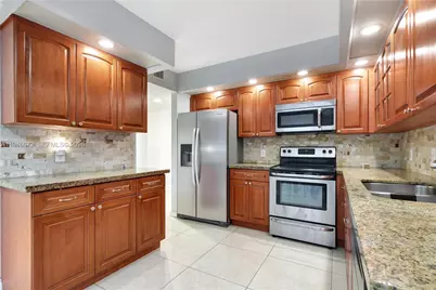 12850 SW 4th Ct #115I, Pembroke Pines, FL 33027 - Photo 7