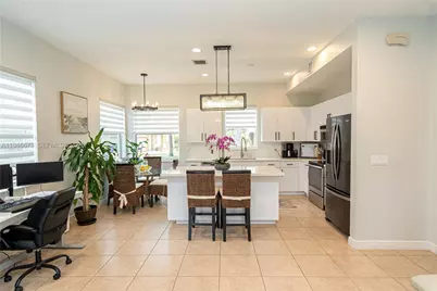 12878 SW 51st St, Miramar, FL 33027 - Photo 13