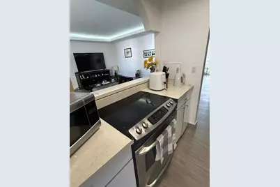 16900 NE 14th Ave #209, Miami, FL 33162 - Photo 9