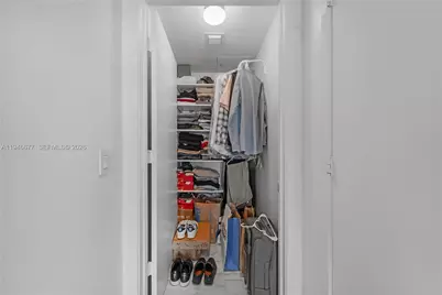 460 NE 28th St #3002, Miami, FL 33137 - Photo 27