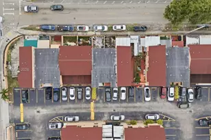 2412 W 52nd Terrace, Hialeah, FL 33016 - Photo 17