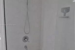 2775 NE 187th St, Aventura, FL 33180 - Photo 33